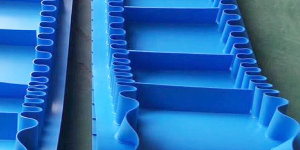 Points to note when adjusting a light-duty conveyor belt