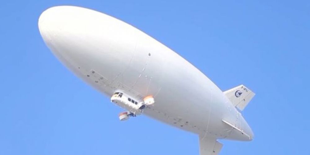 Flight Principles and Applications of Airships
