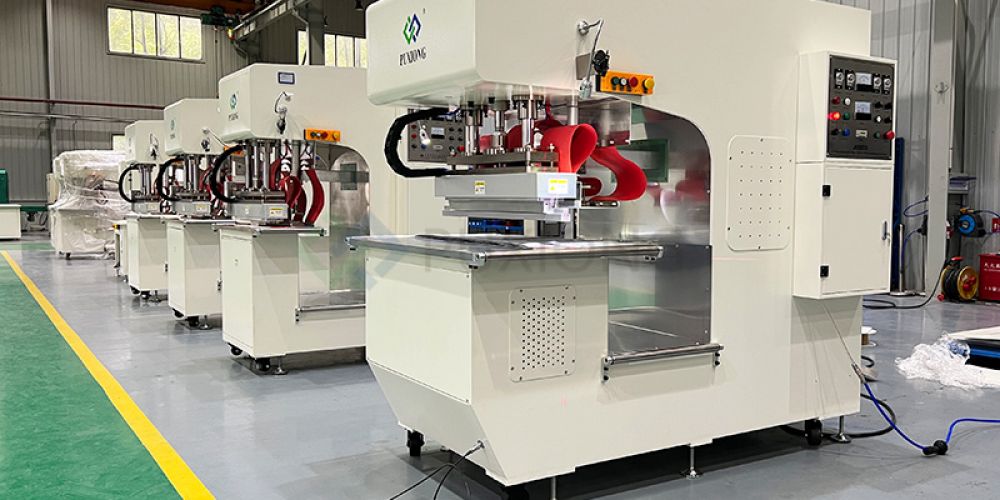 The characteristics and applications of high-frequency welding for pvc roller shutter door materials